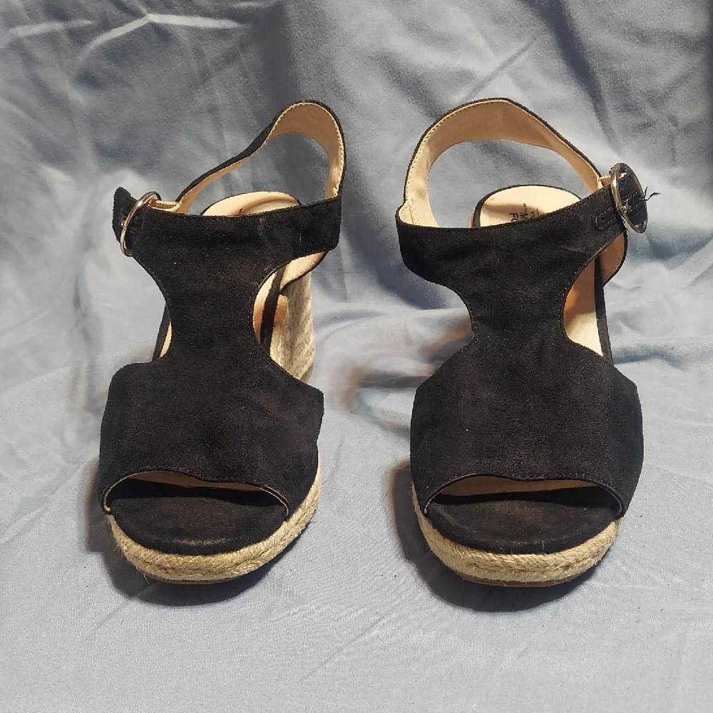 LifeStride Black Faux Suede Espadrille Wedge Sandals Open Toe Ankle Strap Size 8
